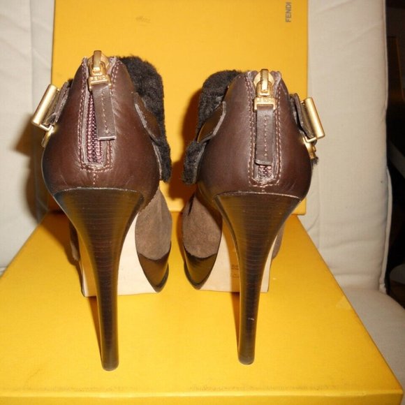 FENDI Fendista Shearling Fur Brown Suede Buckle Platform Ankle Boots - Picture 8 of 12